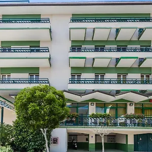 2* Hotel Viscount